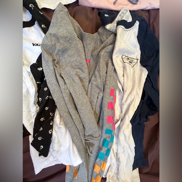 Vans long sleeve shirts - Picture 2 of 3